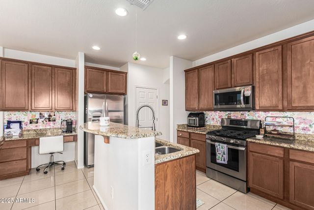 29724 W WHITTON Avenue, Buckeye, AZ 85396