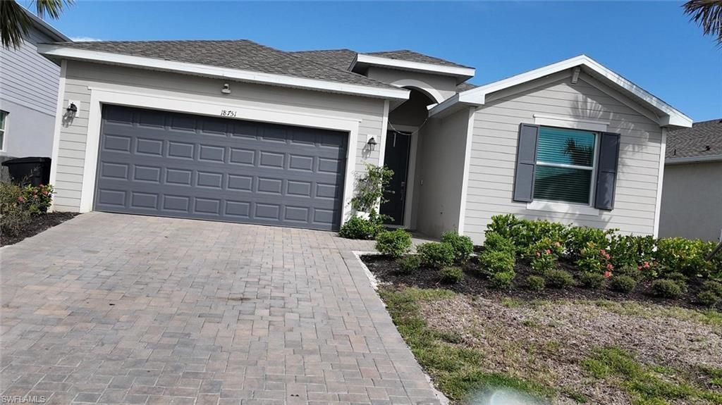 18751 Marlin Kite LN, North Fort Myers, FL 33917