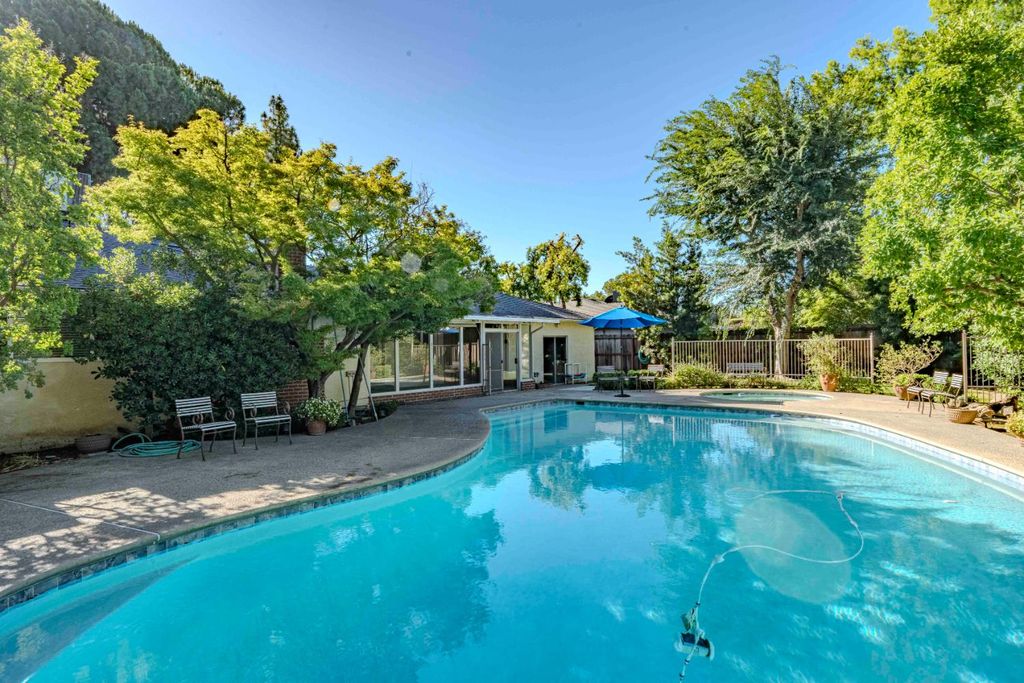 Image 17 of property listing at 6343 N Teilman Avenue, Fresno, CA 93711