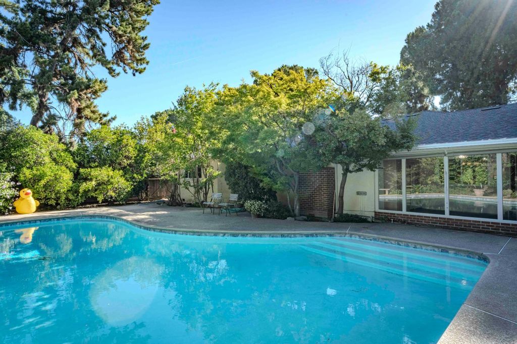 Image 20 of property listing at 6343 N Teilman Avenue, Fresno, CA 93711