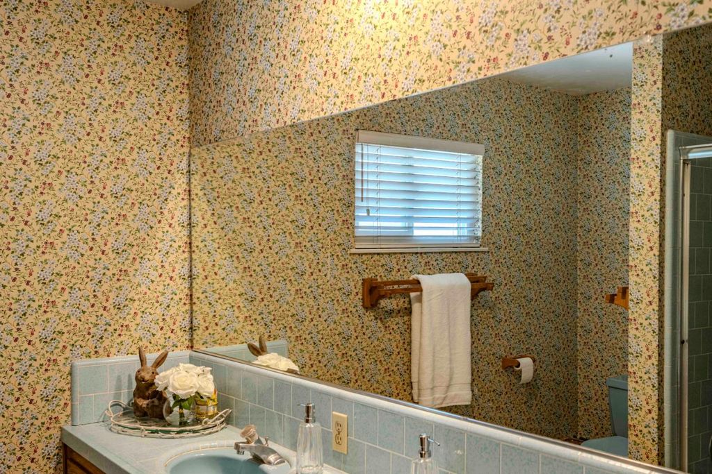 Image 38 of property listing at 6343 N Teilman Avenue, Fresno, CA 93711