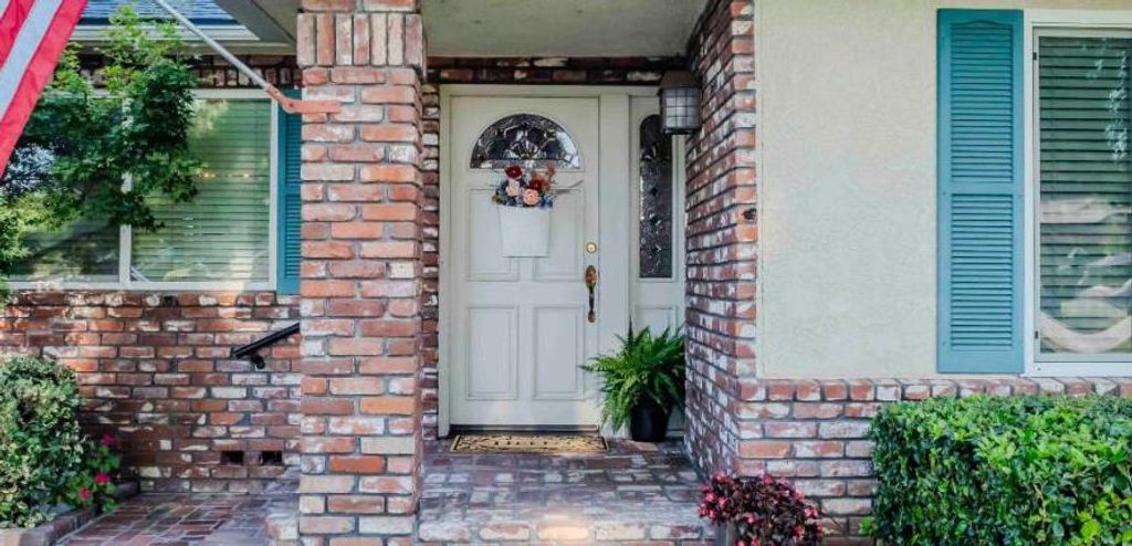 Image 4 of property listing at 6343 N Teilman Avenue, Fresno, CA 93711