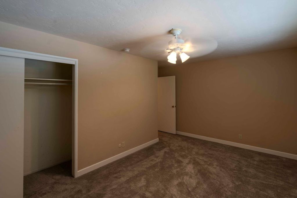 Image 40 of property listing at 6343 N Teilman Avenue, Fresno, CA 93711
