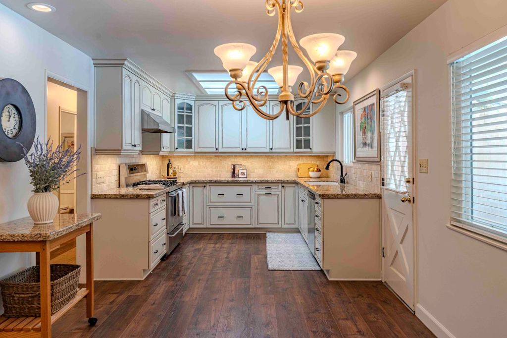 Image 7 of property listing at 6343 N Teilman Avenue, Fresno, CA 93711