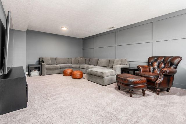 1470 Carnoustie Circle, Grove City, OH 43123
