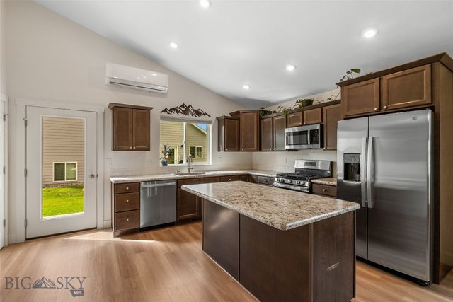 607 Butler Creek Avenue, Belgrade, MT 59714