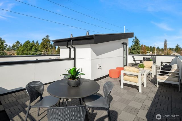 634 N 92nd Street, Seattle, WA 98103