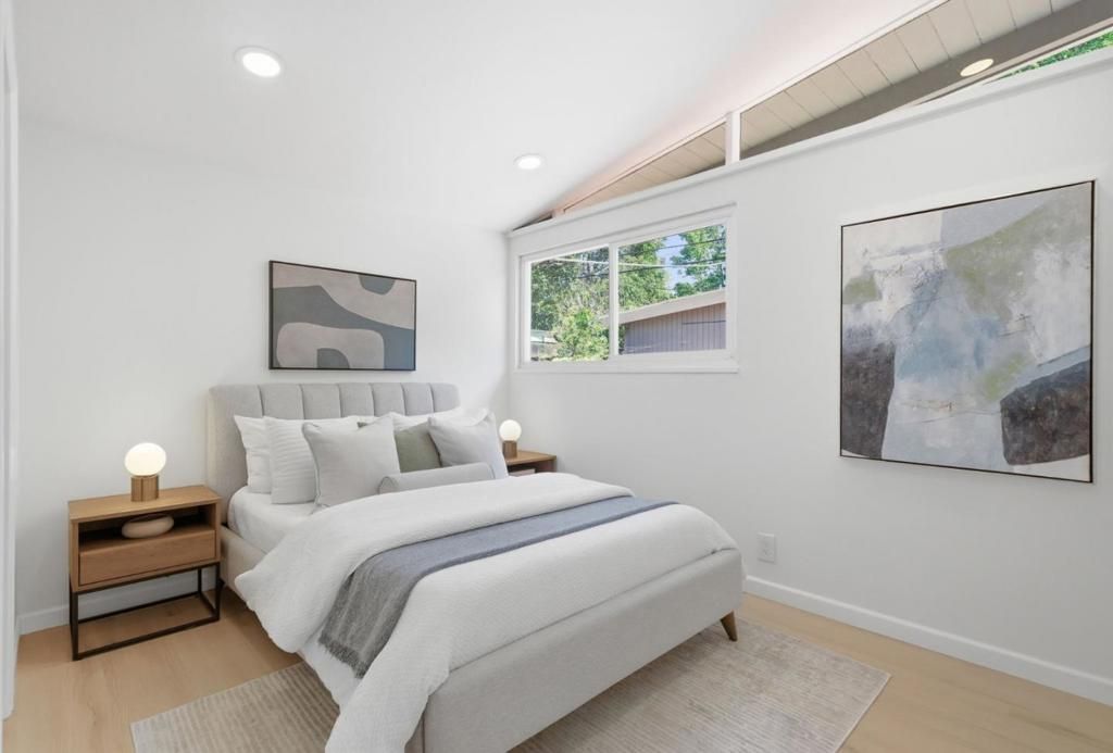 Image 13 of property listing at 1377 Sandia Avenue, Sunnyvale, CA 94089