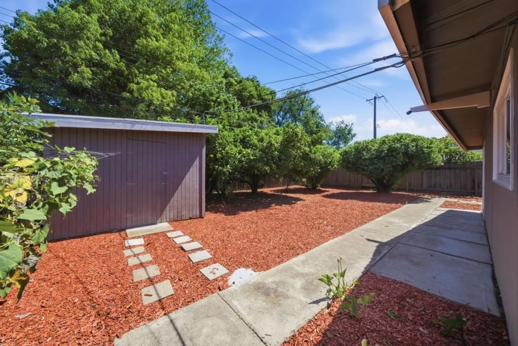 Image 24 of property listing at 1377 Sandia Avenue, Sunnyvale, CA 94089