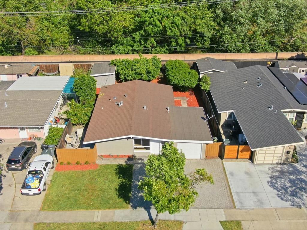 Image 26 of property listing at 1377 Sandia Avenue, Sunnyvale, CA 94089