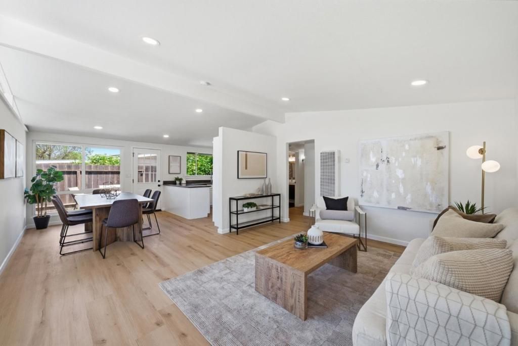 Image 3 of property listing at 1377 Sandia Avenue, Sunnyvale, CA 94089