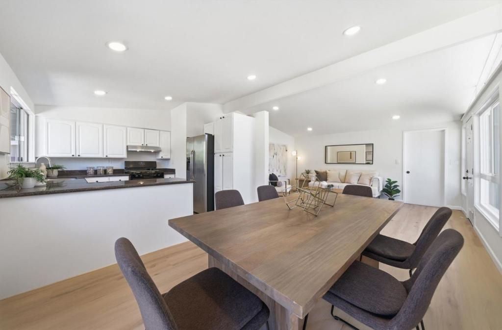 Image 8 of property listing at 1377 Sandia Avenue, Sunnyvale, CA 94089