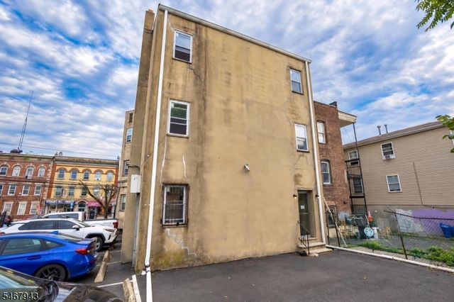 592 N 6TH ST, Newark City, NJ 07107