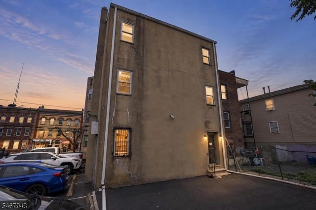 592 N 6TH ST, Newark City, NJ 07107