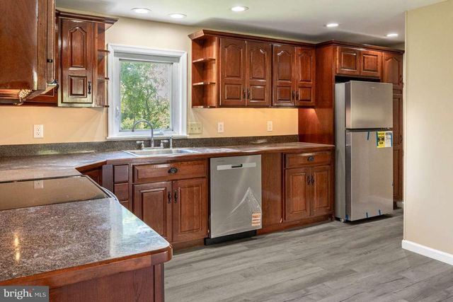 3392 UPPER VALLEY RD, Parkesburg, PA 19365