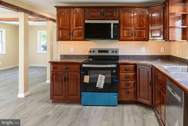 3392 UPPER VALLEY RD, Parkesburg, PA 19365