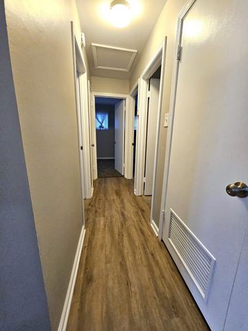 2906 La Rosa Drive, Grove City, OH 43123