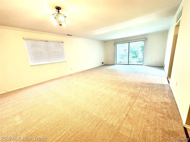 26949 Farmbrook Villa Drive 96, Southfield, MI 48034