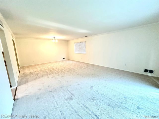 26949 Farmbrook Villa Drive 96, Southfield, MI 48034