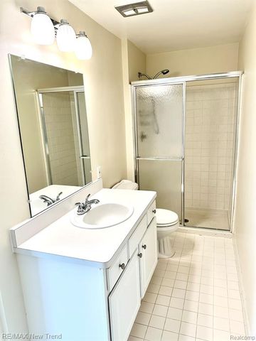 26949 Farmbrook Villa Drive 96, Southfield, MI 48034