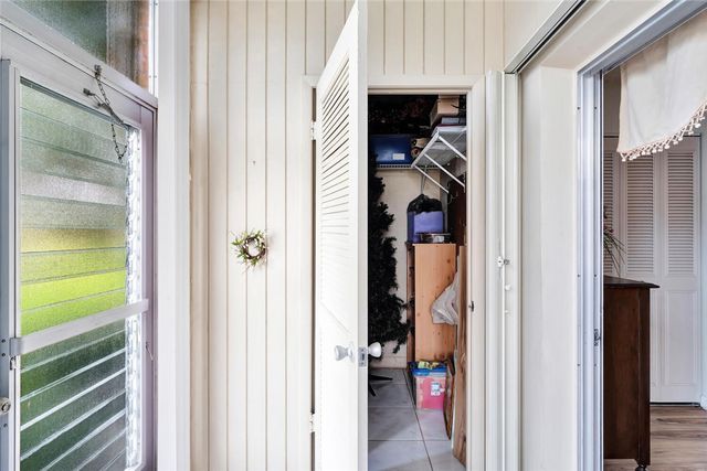 98 Spring Lake Drive 103, Vero Beach, FL 32962