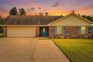 129 Cassy Drive, Sulphur, LA 70663