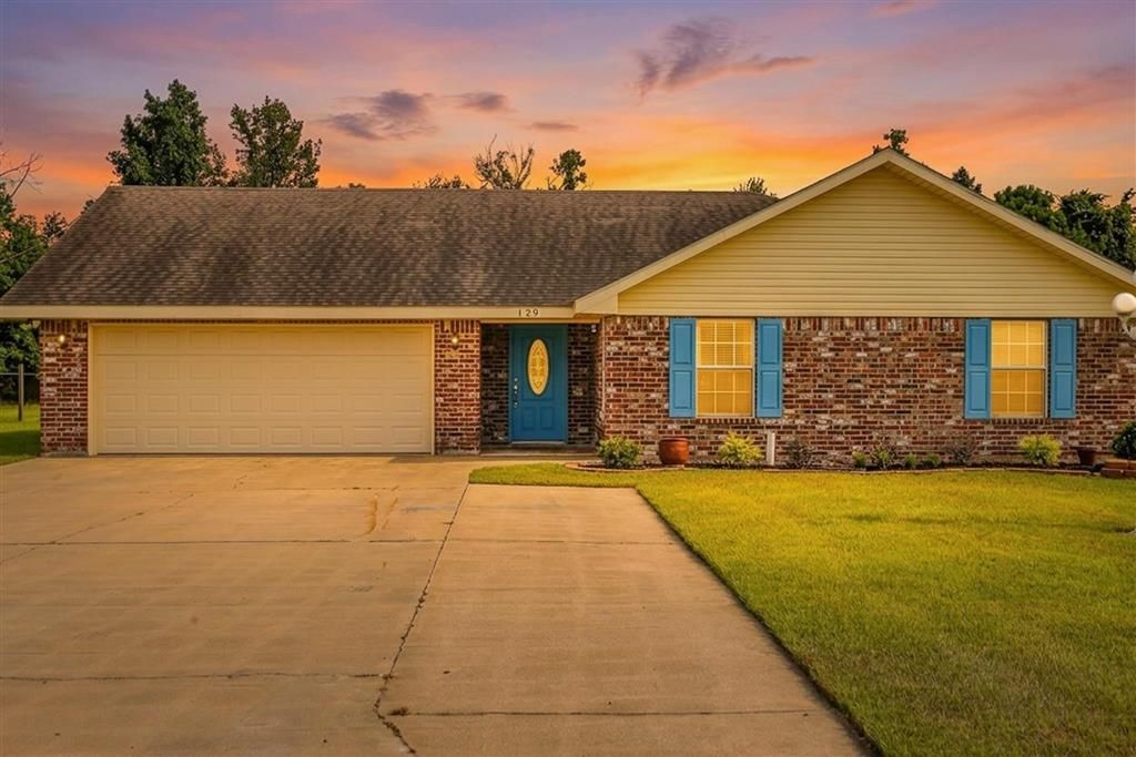 129 Cassy Drive, Sulphur, LA 70663