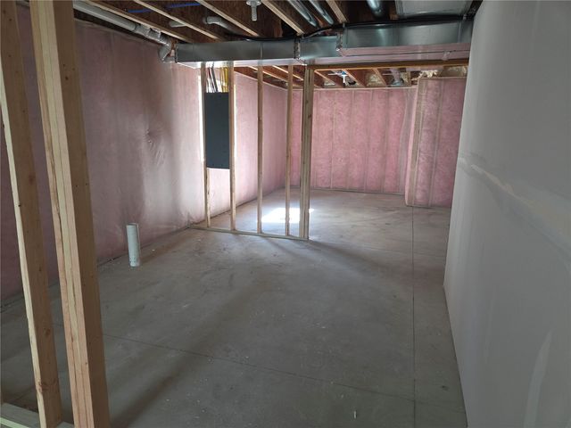 1901 Holly Meadow Avenue SW, Cedar Rapids, IA 52404