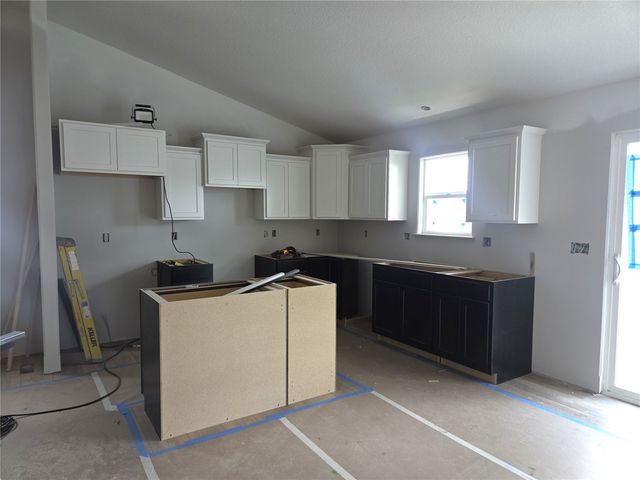 1901 Holly Meadow Avenue SW, Cedar Rapids, IA 52404