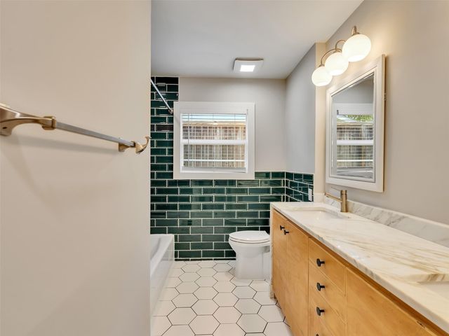 6206 San Felipe Street, Houston, TX 77057