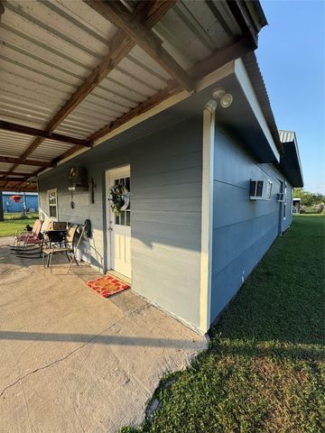 2310 Hopkins Road, Beasley, TX 77417