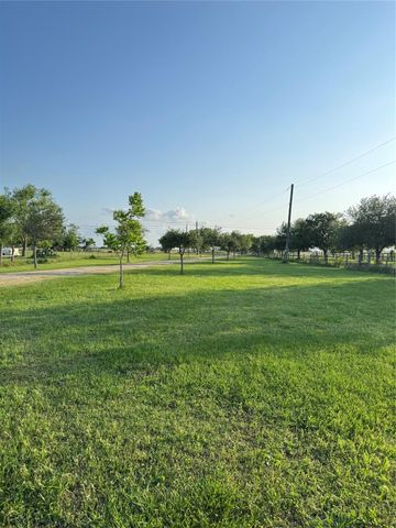 2310 Hopkins Road, Beasley, TX 77417