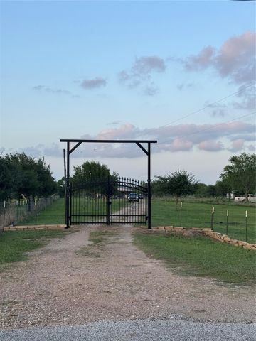 2310 Hopkins Road, Beasley, TX 77417