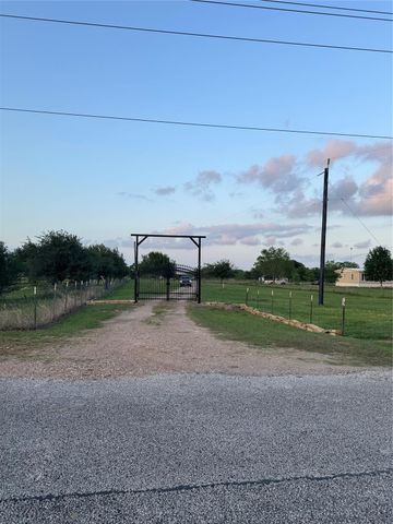 2310 Hopkins Road, Beasley, TX 77417