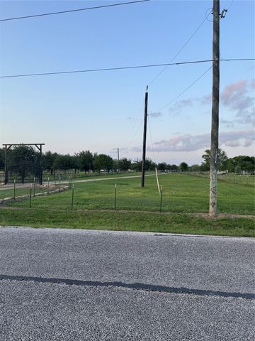 2310 Hopkins Road, Beasley, TX 77417
