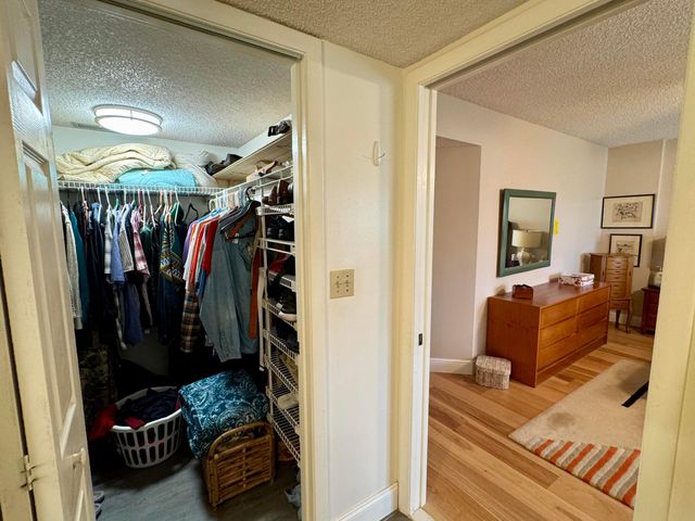 6698 10th Avenue N 401, Greenacres, FL 33467