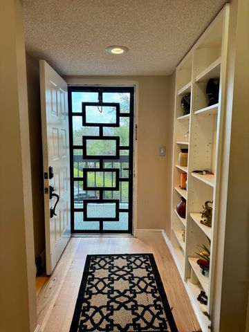 6698 10th Avenue N 401, Greenacres, FL 33467