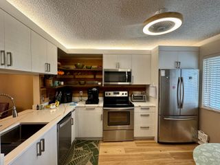 6698 10th Avenue N 401, Greenacres, FL 33467