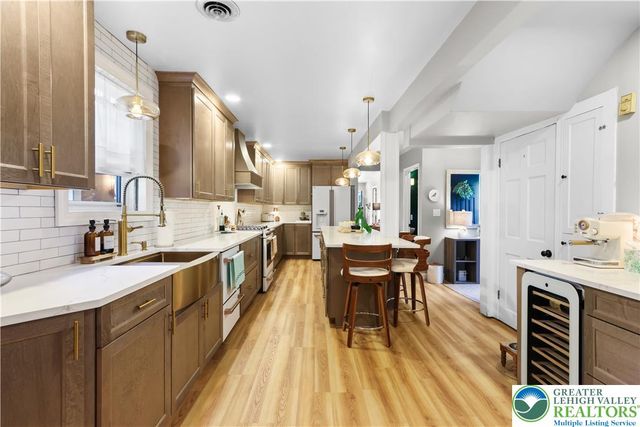 2223 Hackett Avenue, Easton, PA 18045