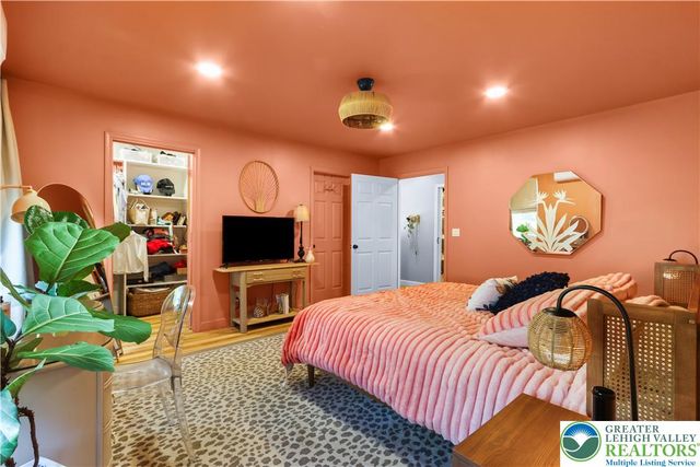 2223 Hackett Avenue, Easton, PA 18045