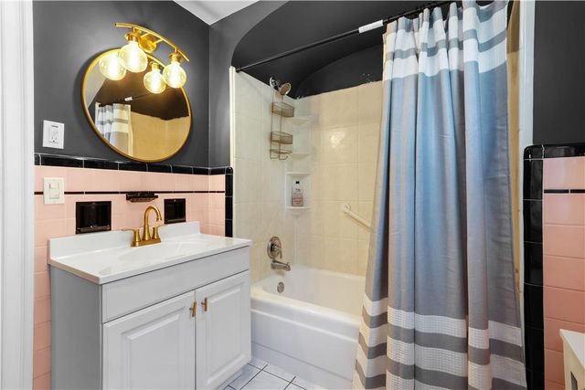 2223 Hackett Avenue, Easton, PA 18045