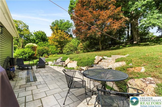 2223 Hackett Avenue, Easton, PA 18045