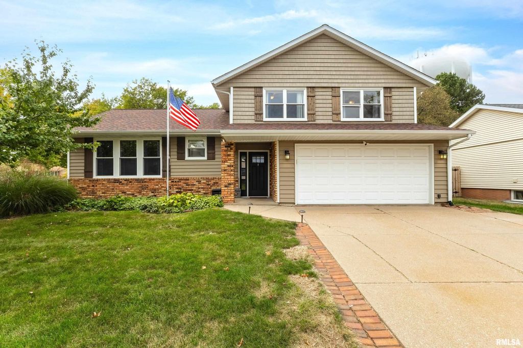 5804 LILLIE Avenue, Davenport, IA 52806