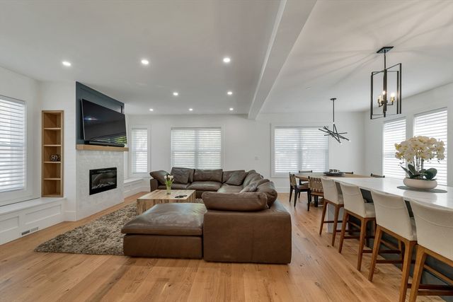 22 Harvard St, Somerville, MA 02143