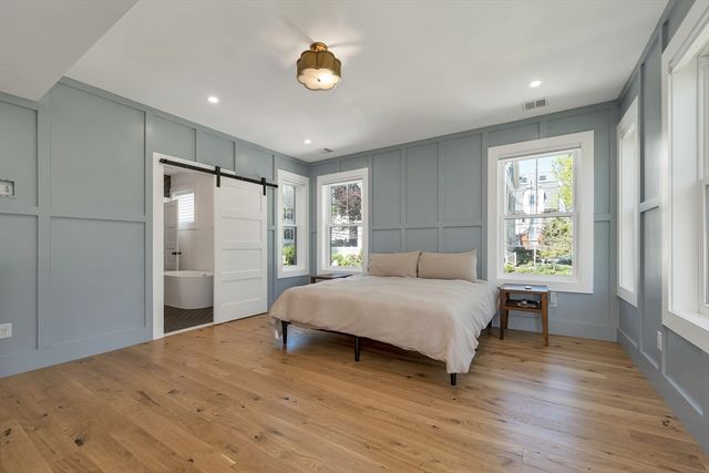 22 Harvard St, Somerville, MA 02143