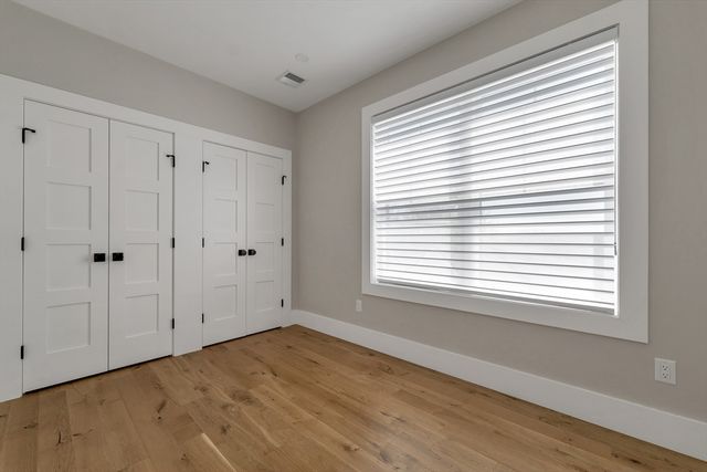 22 Harvard St, Somerville, MA 02143