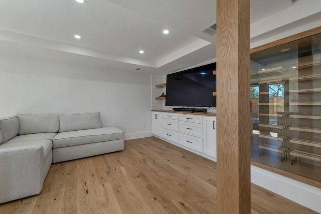 22 Harvard St, Somerville, MA 02143