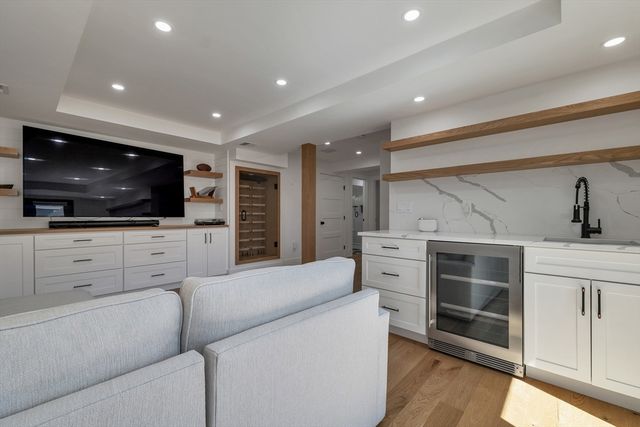 22 Harvard St, Somerville, MA 02143