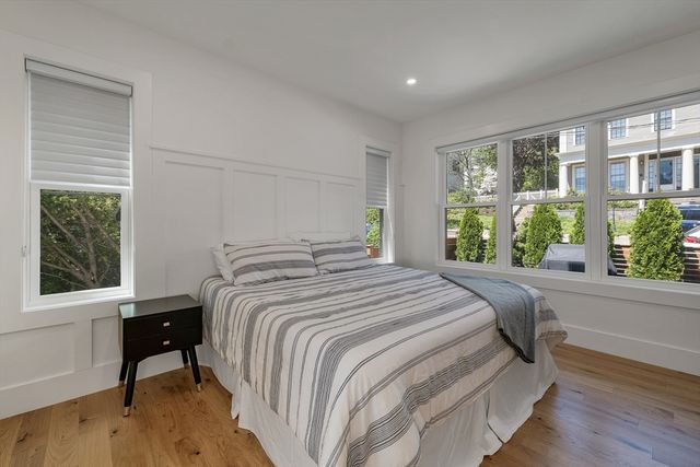 22 Harvard St, Somerville, MA 02143