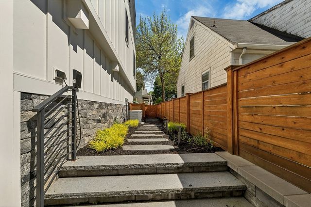 22 Harvard St, Somerville, MA 02143